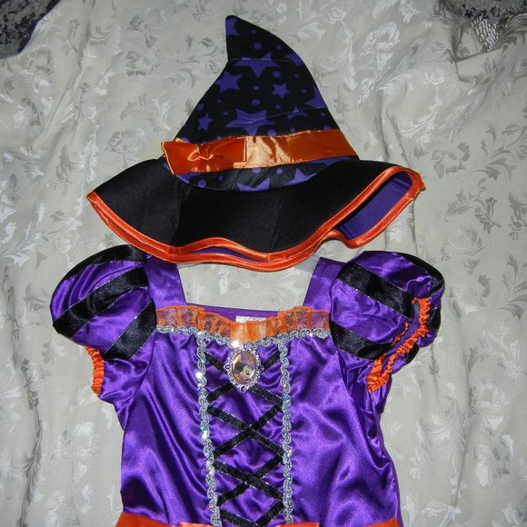 Disney Store Minnie Mouse Witch Costume (Girl size 5/6) - Picture 2 of 5
